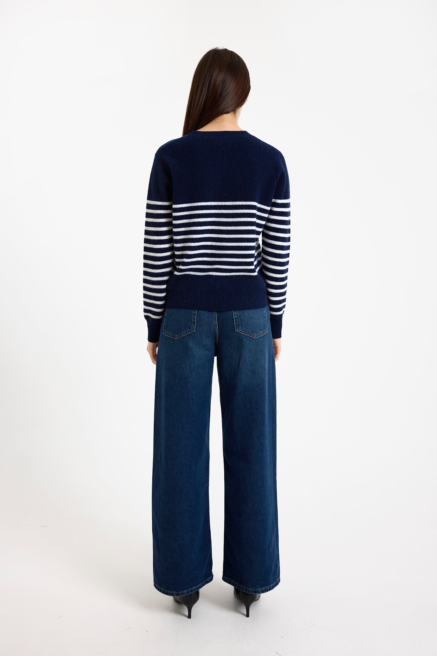 Brodie Cashmere Kate Bretton Crew Sweater Navy/Organic White