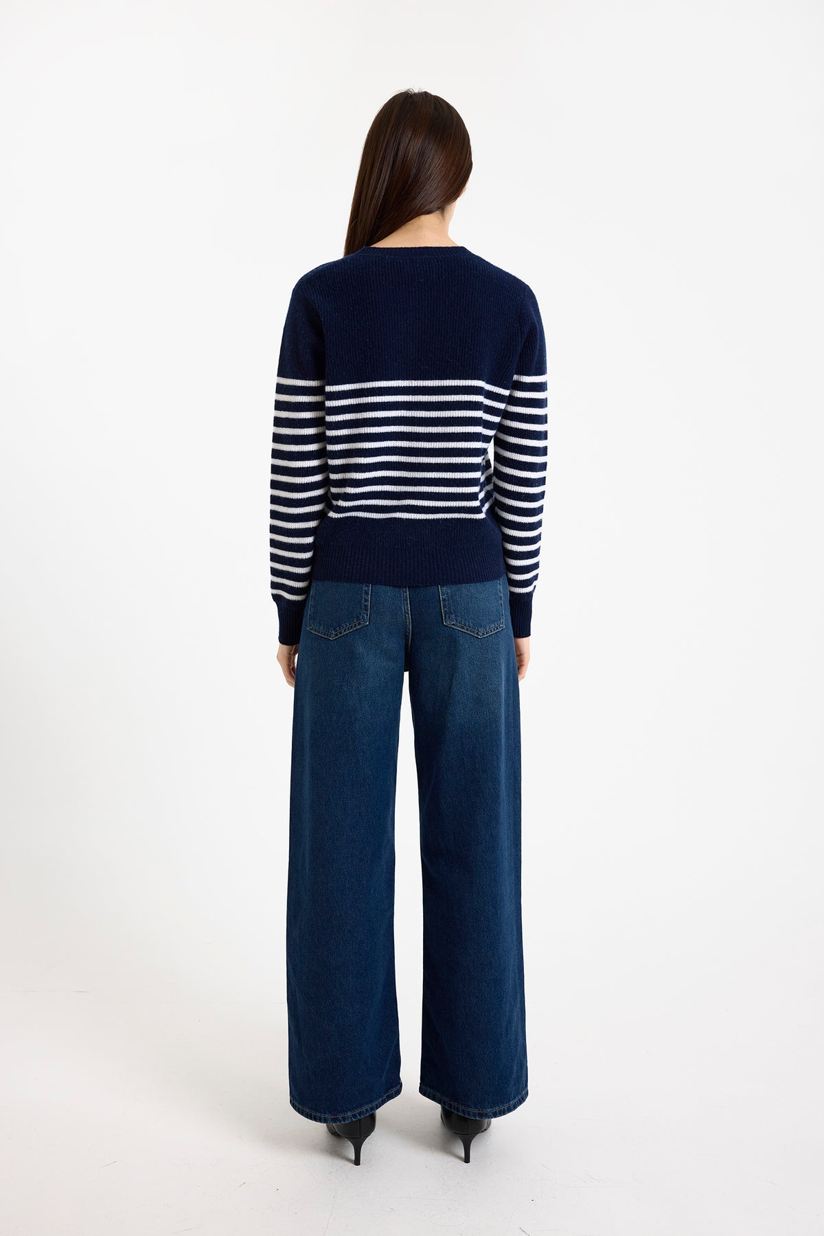 Brodie Cashmere Kate Bretton Crew Sweater Navy/Organic White