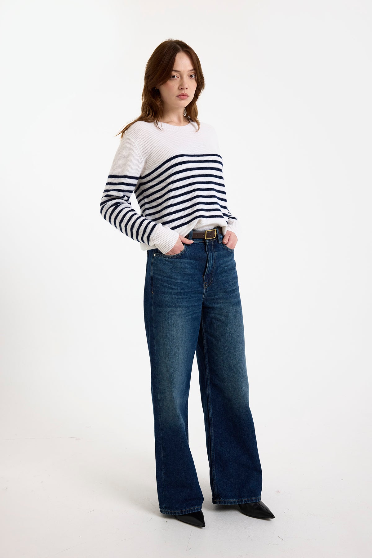 Brodie Cashmere Kate Bretton Crewneck Sweater Organic White/Navy