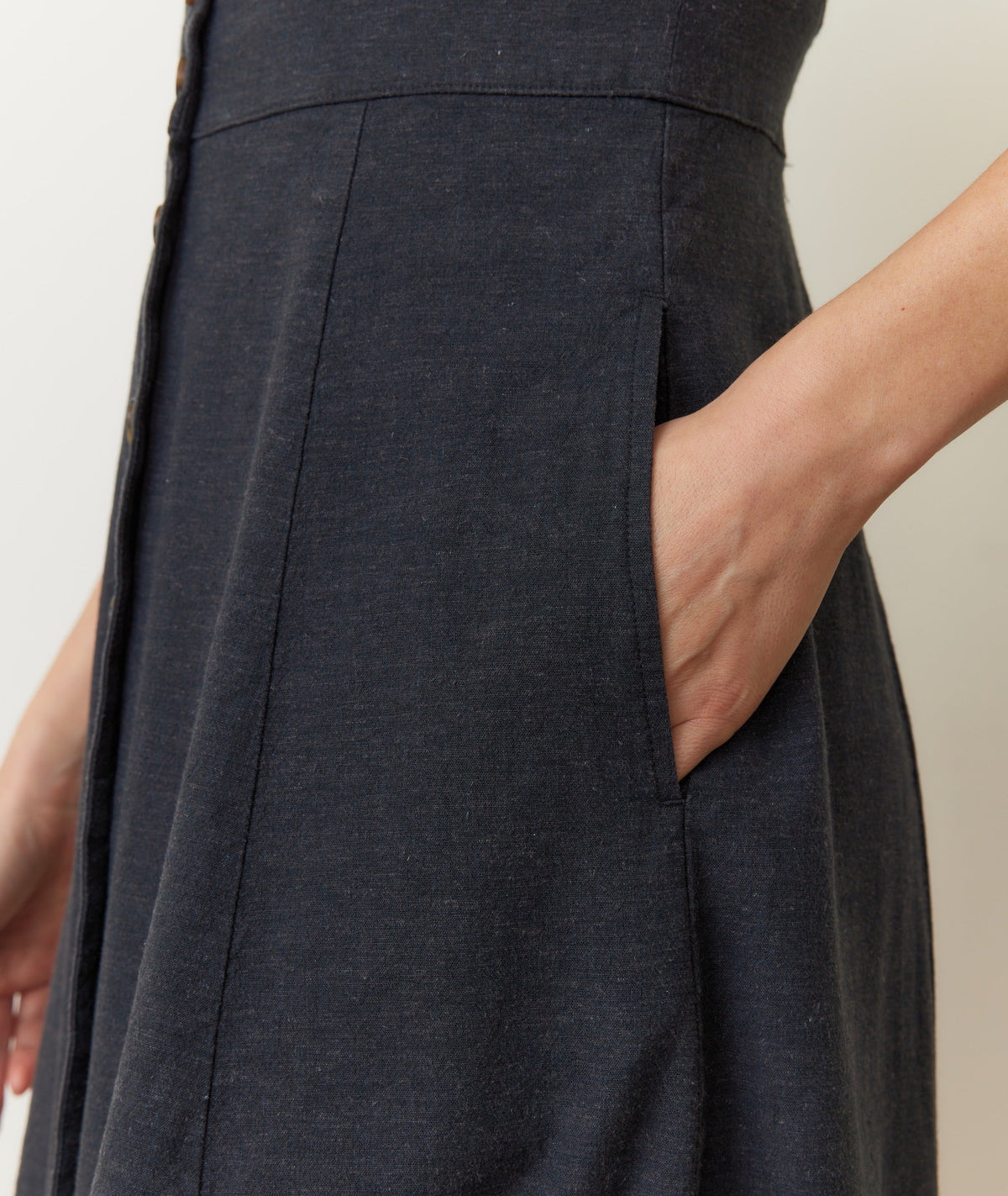 Marine Layer - Camila Midi Dress - Black