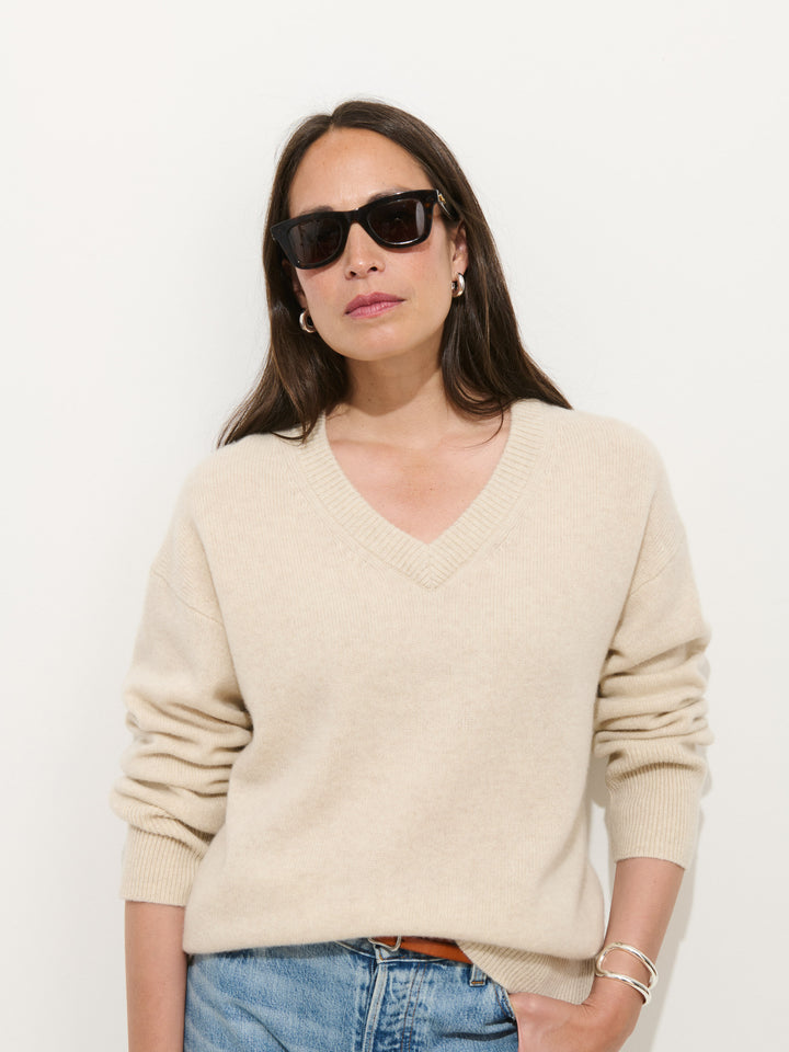 Alex Mill Rowan Ladies V-Neck Sweater Cashmere Heather Ecru